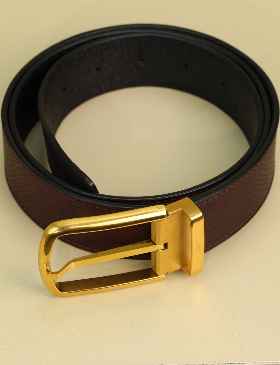 Horween Pioneer Hatch Grain Leather Belt – Luxury & Versatility