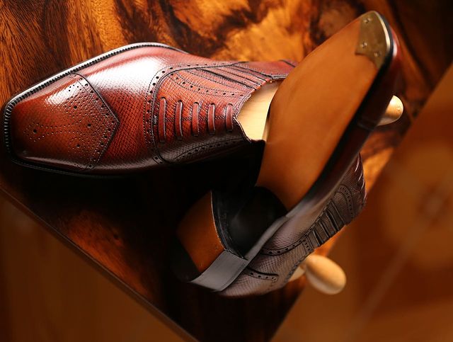Lazyman Oxford – Sennia Horween Pioneer
