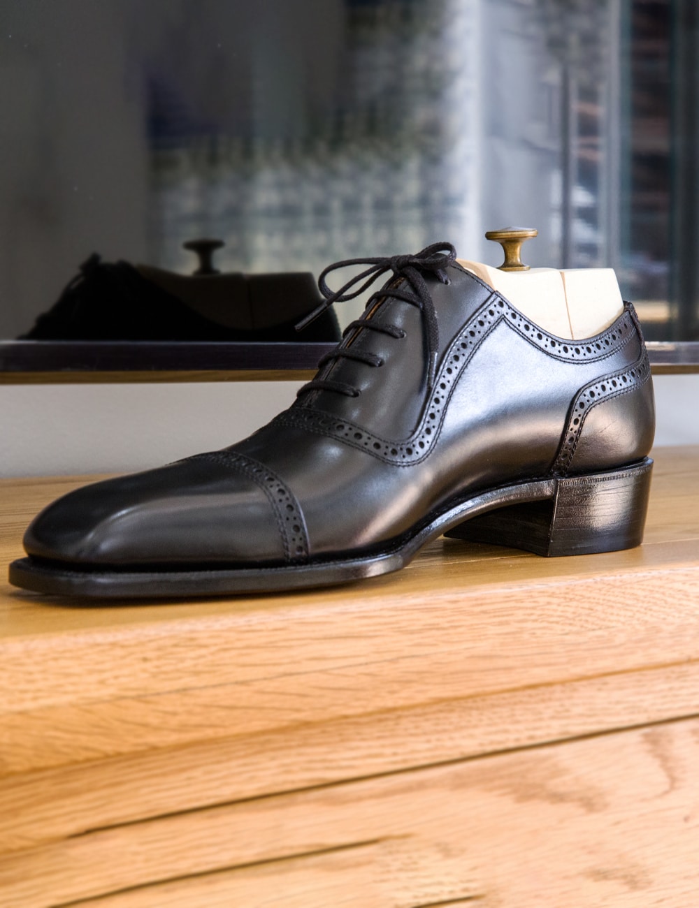 Black Adelaide Oxford