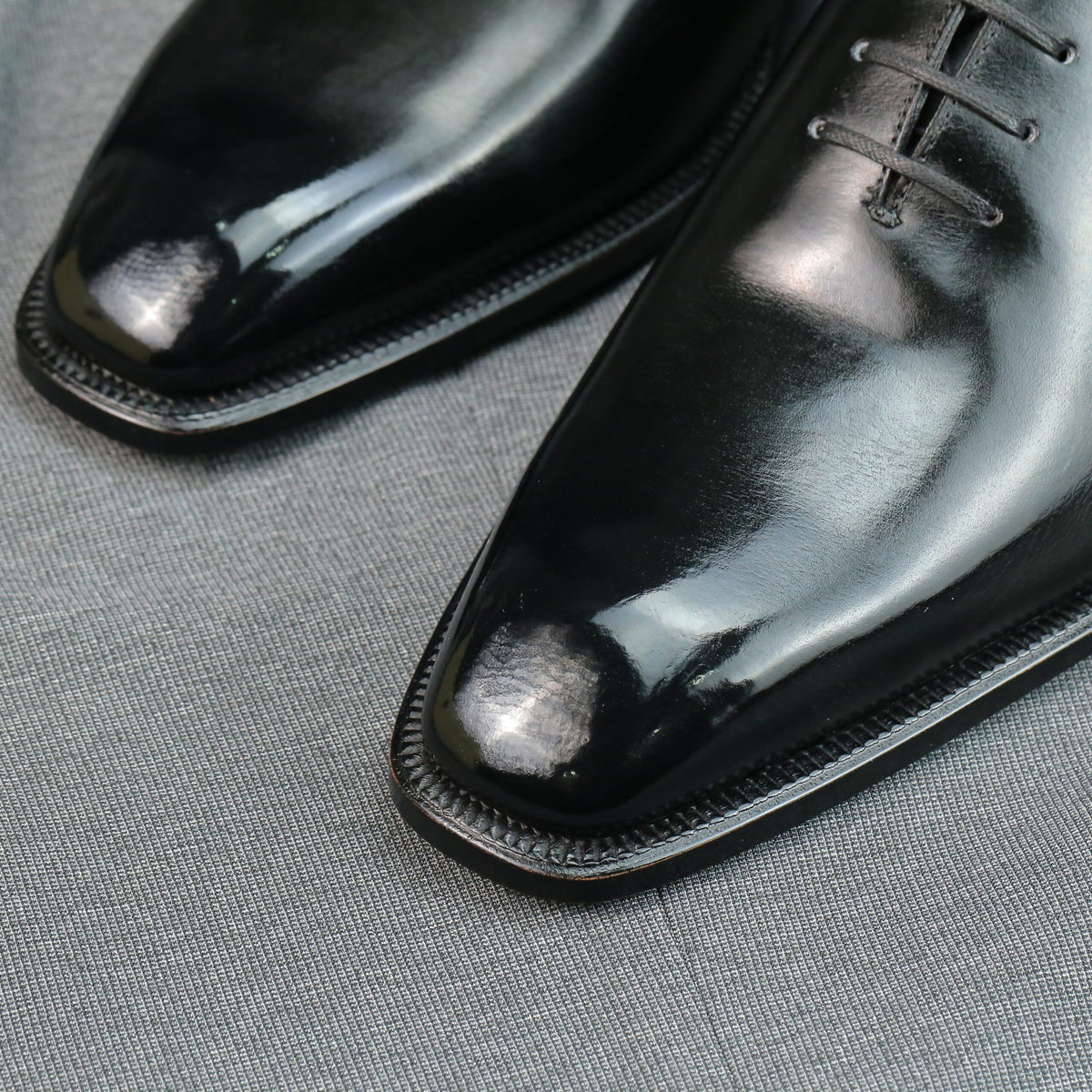 Black Wholecut Oxford