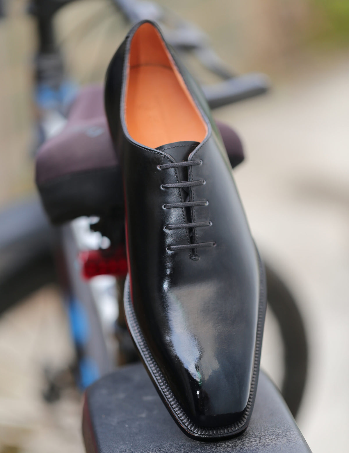 Black Wholecut Oxford