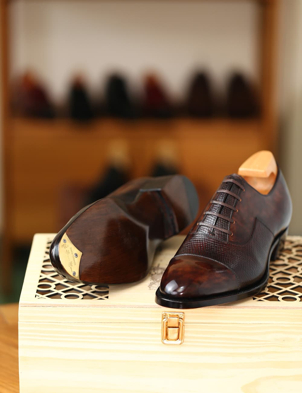Arnold – Dark Brown Hatch Grain Oxford