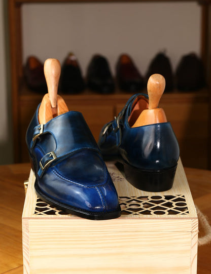 Charlie – Double Monk Strap with Chain Stitch Apron