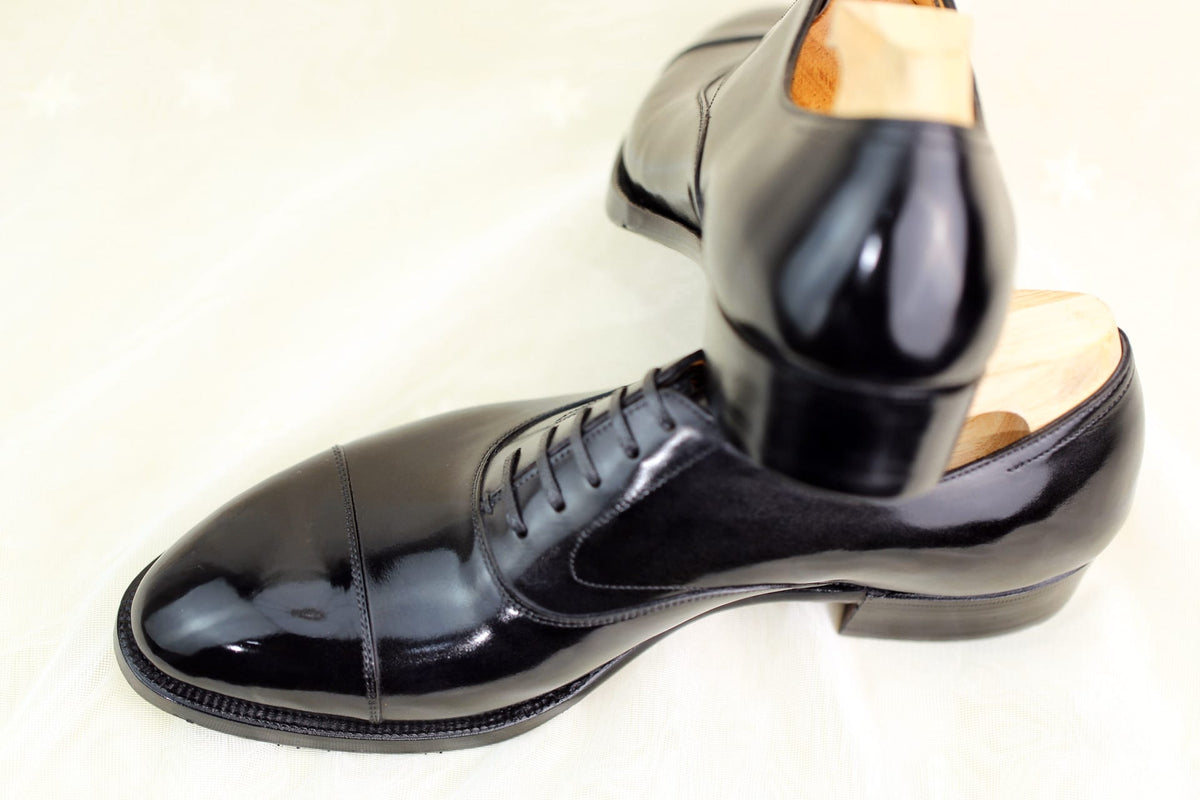 Taka – Black Captoe Oxford