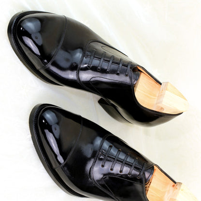 Taka – Black Captoe Oxford