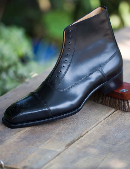 Vintage Boots Model