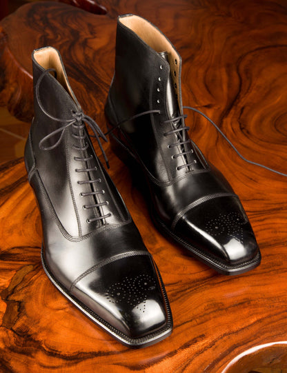 Vintage Boots Model