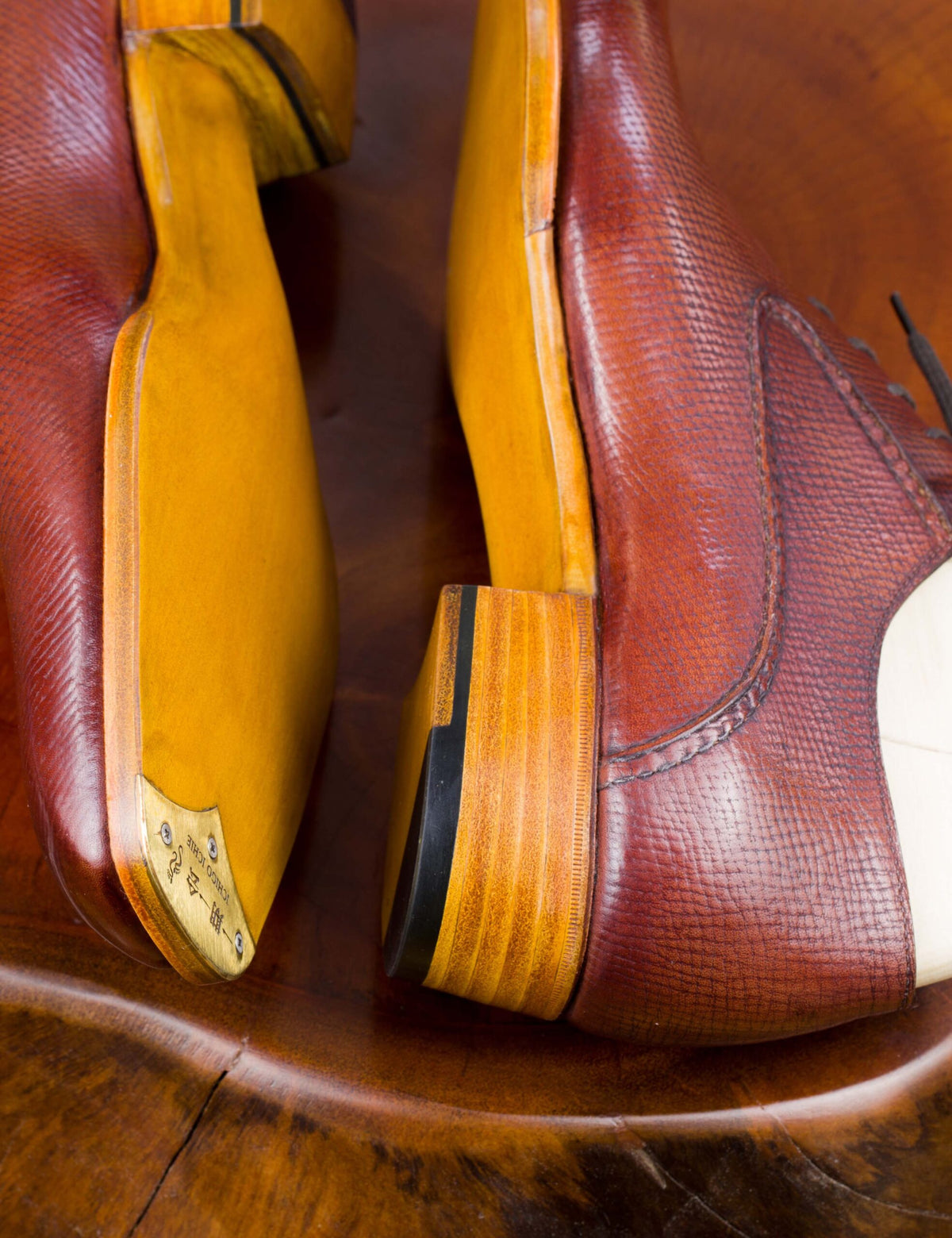 Swan neck skinstitch oxford