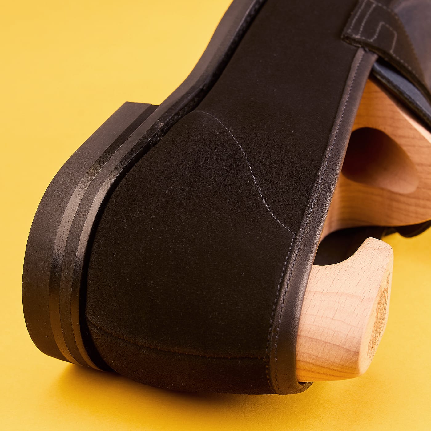 Richmond 2 Black & Ocean Suede