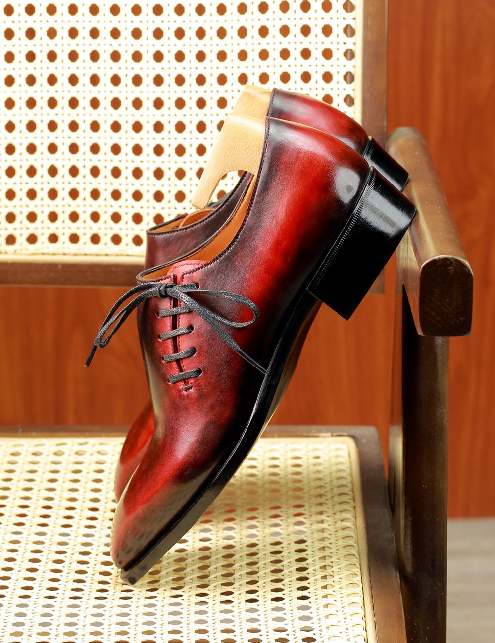 The Ember – Wholecut Side-Lacing Oxford in French Calf