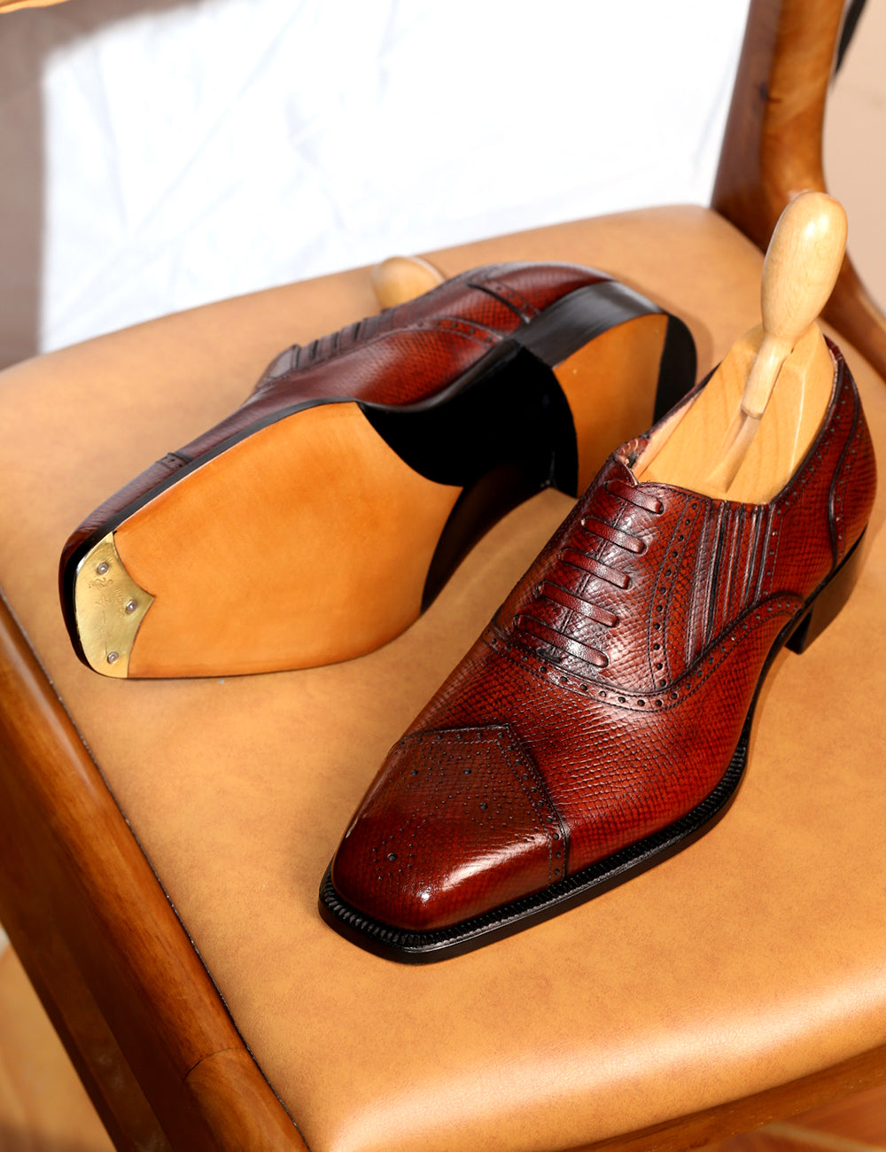 Lazyman Oxford – Sennia Horween Pioneer