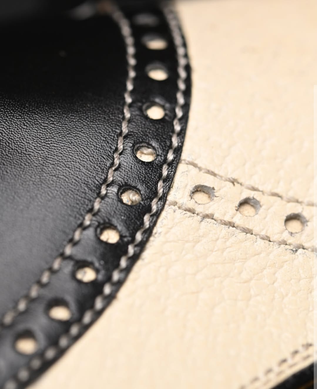 Black & Cream Wingtip Brogue Formal Shoes for Men | Pellevista