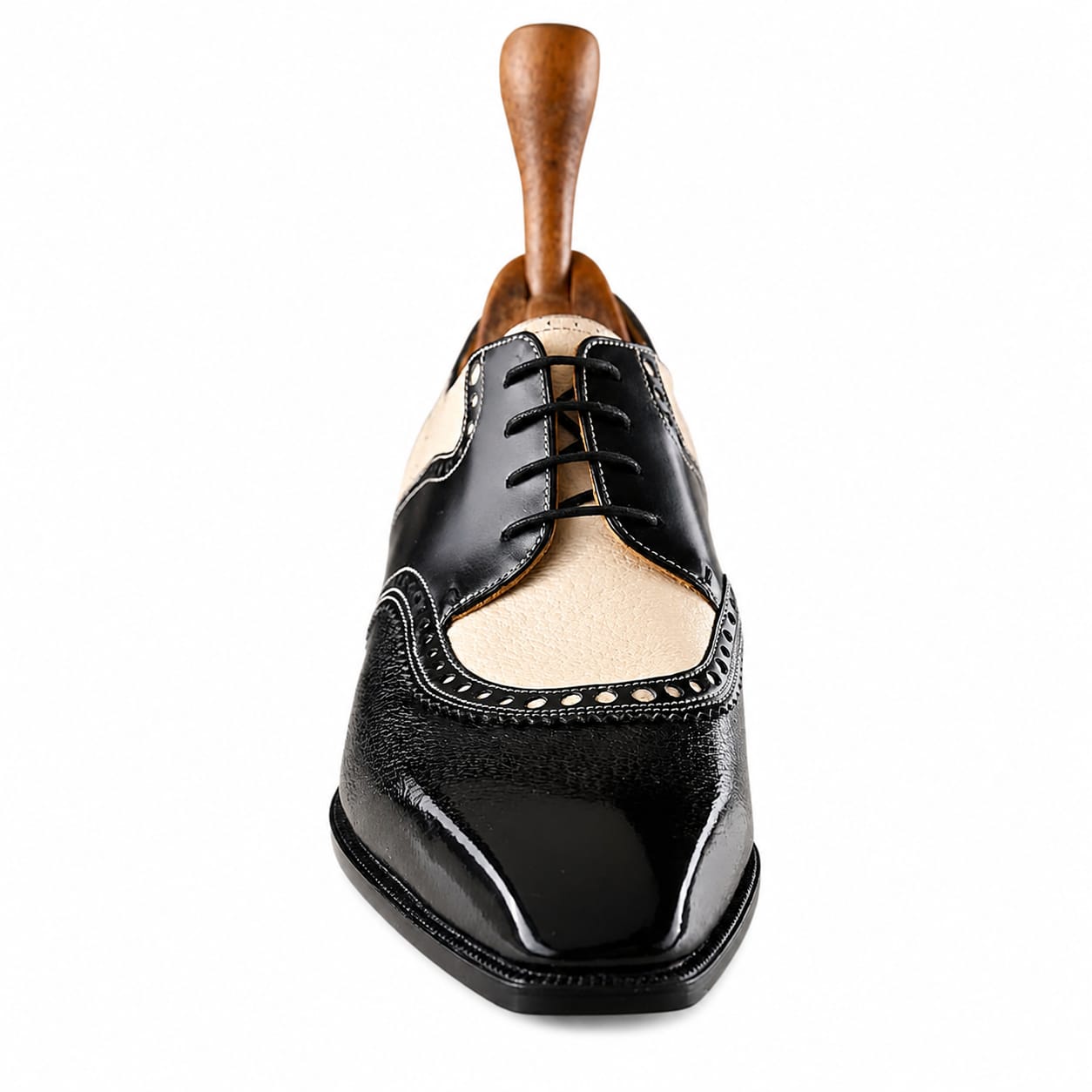 Black & Cream Wingtip Brogue Formal Shoes for Men | Pellevista